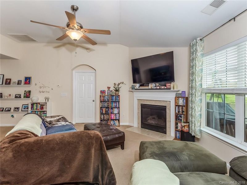 4205 Lawrence Daniel Dr, Matthews, NC 28104