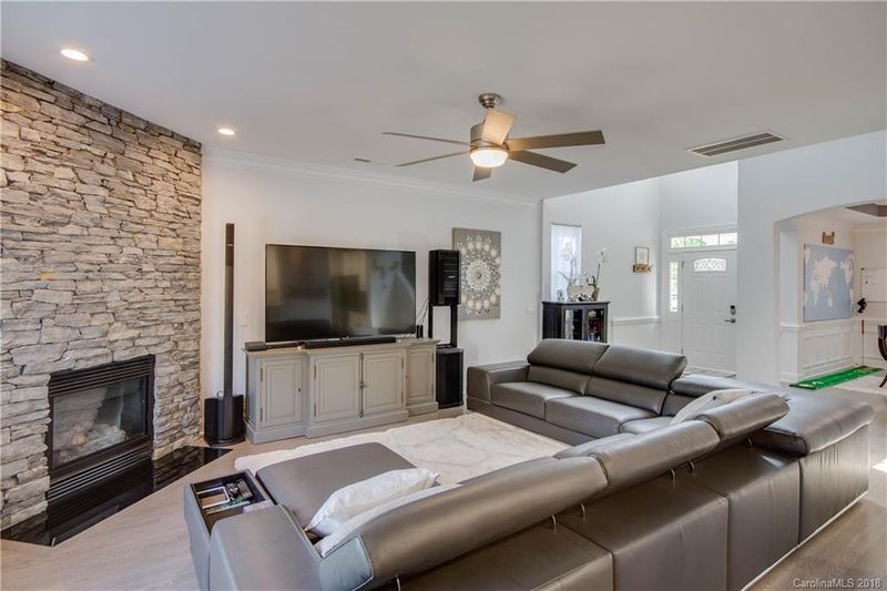 6128 Cactus Valley Rd, Charlotte, NC 28277