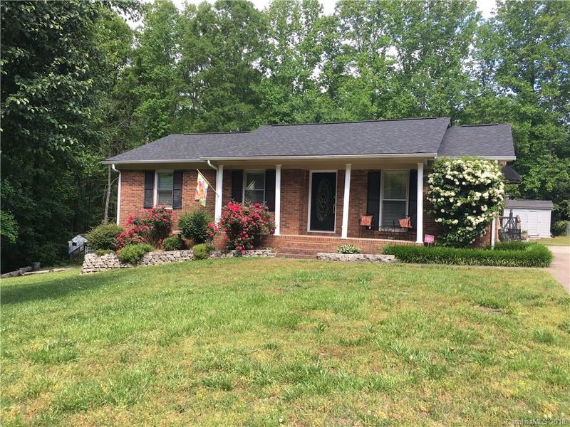 601 Vista Dr, Cherryville, NC 28021