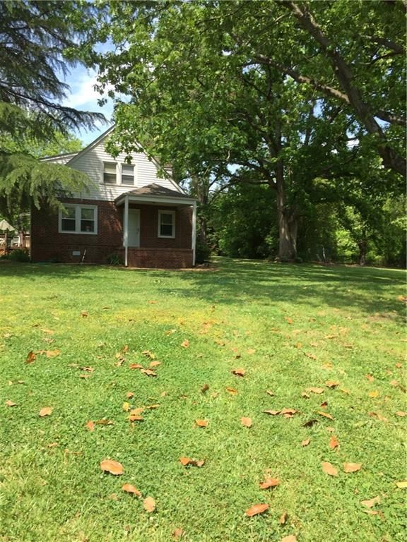 1931 13th Ave SW, Hickory, NC 28602