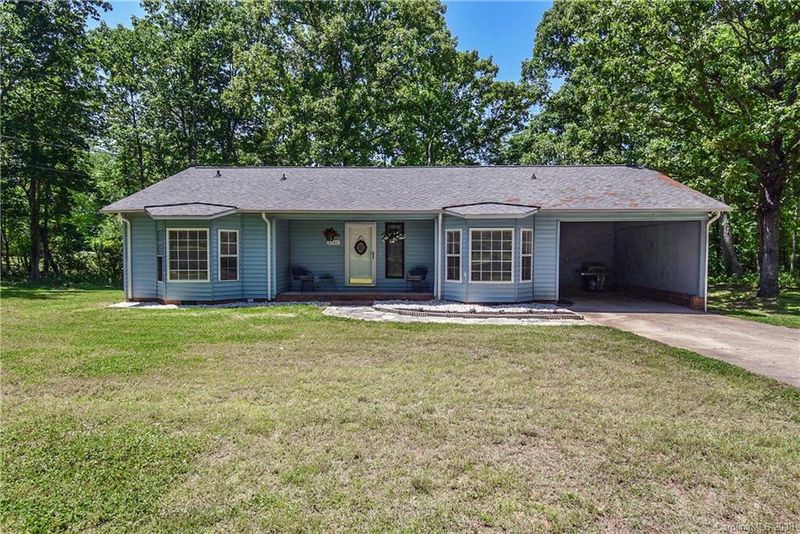 2741 Dalewood Ln, Denver, NC 28037
