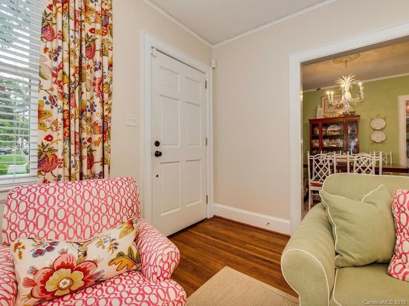 2174 Colony Rd, Charlotte, NC 28209
