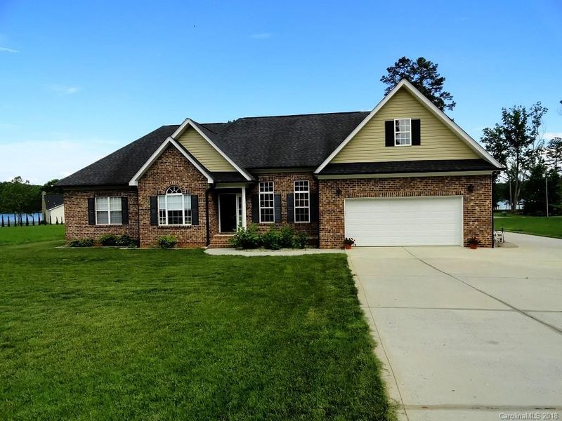 7490 Pine Ridge Dr #15, Denver, NC 28037