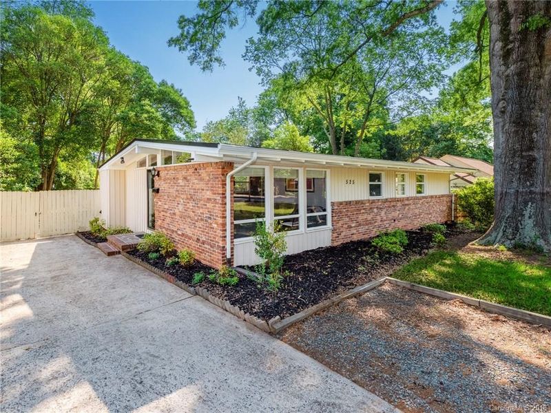 525 Scaleybark Rd, Charlotte, NC 28209