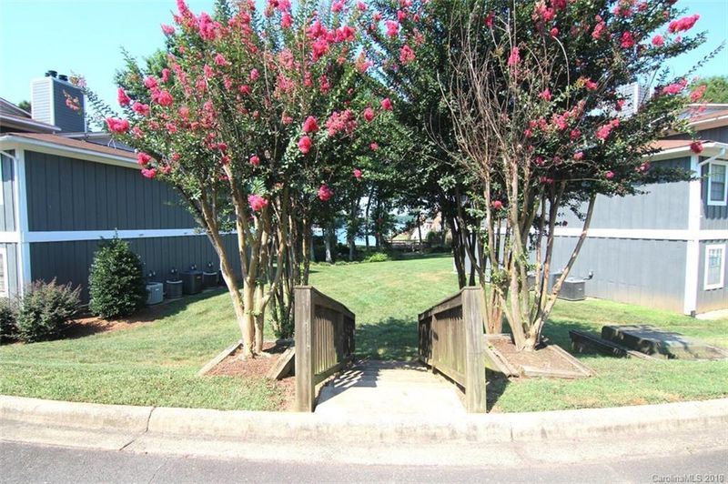 7606 Woods Ln #14, Cornelius, NC 28031