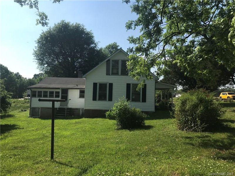 664 S Main St, Troutman, NC 28166