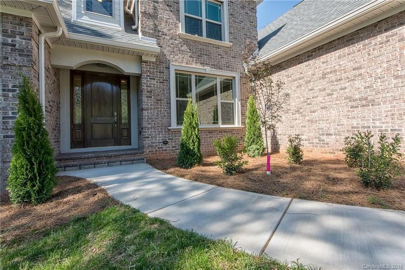 150 Winding Forest Dr, Troutman, NC 28166