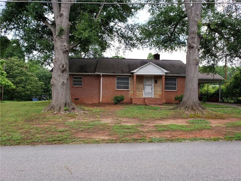 1407 17th Ave NE #16, Hickory, NC 28601
