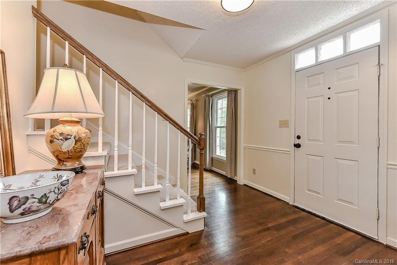 7901 Bradenton Dr, Charlotte, NC 28210