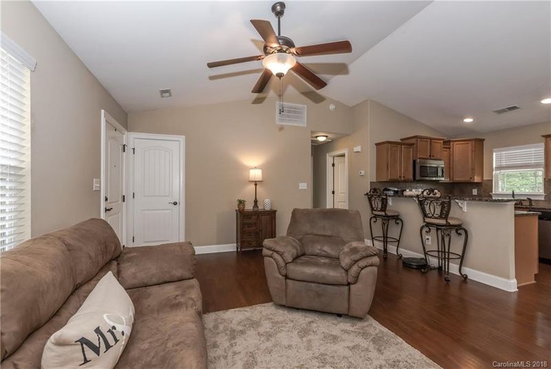 3410 Maple Wood Dr, Denver, NC 28037