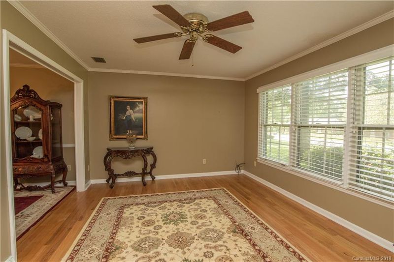 6312 Clearwater Dr, Indian Trail, NC 28079
