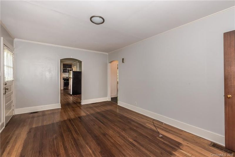 1009 E 35th St, Charlotte, NC 28205