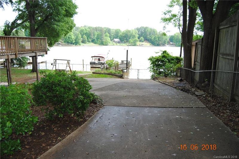 335 Paradise Cir #14, Belmont, NC 28012