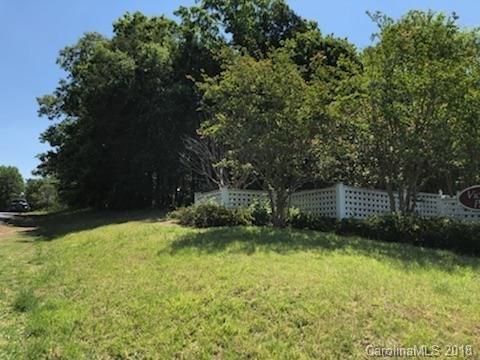 5703 Cold Springs Rd, Charlotte, NC 28215
