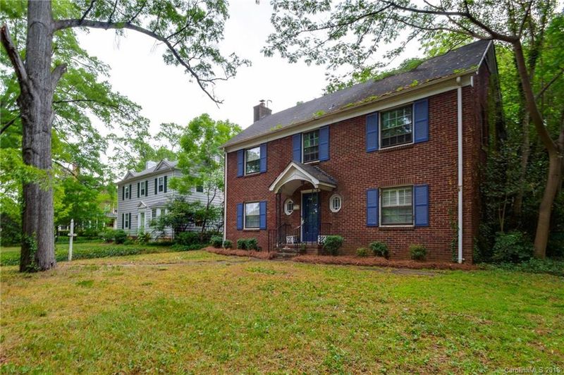 1207 Kings Dr, Charlotte, NC 28207