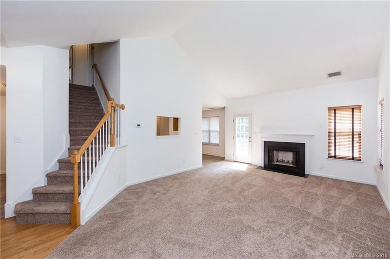 6307 Spanish Moss Ln, Charlotte, NC 28262