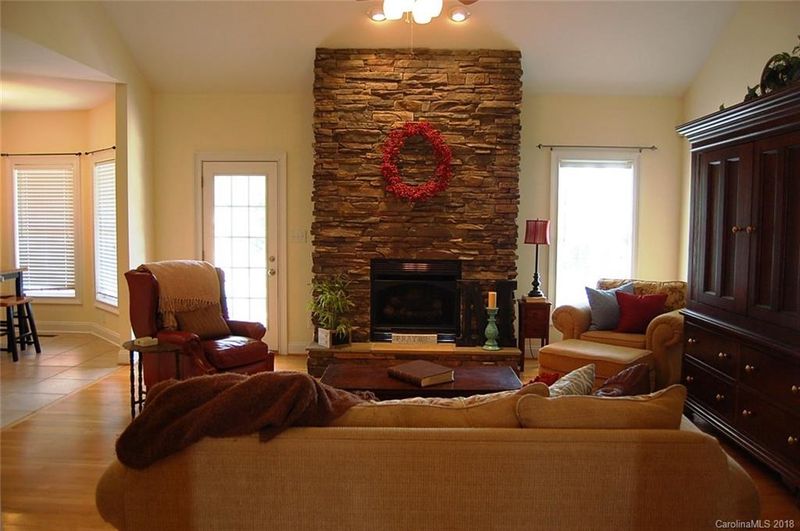 1748 Ivey Church Rd, Maiden, NC 28650