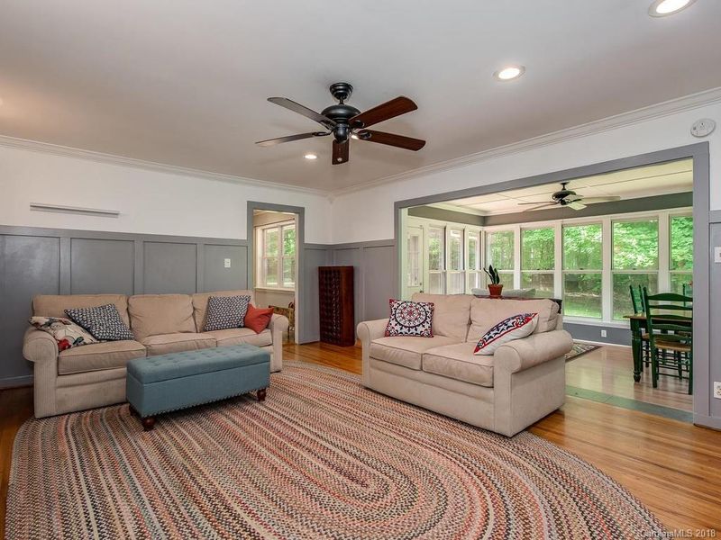7615 Cedarbrook Dr, Charlotte, NC 28215