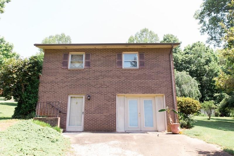 4353 Vine Arbor Dr #1 and 2, Hickory, NC 28602
