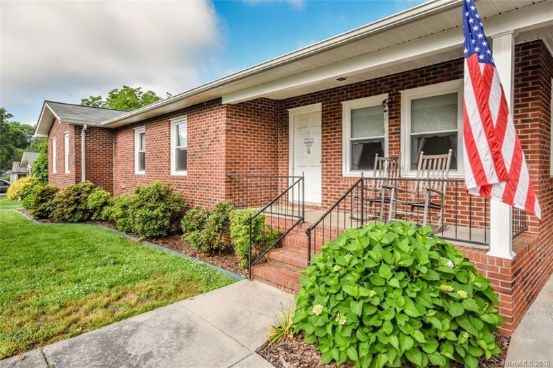 204 Rumple St, Troutman, NC 28166