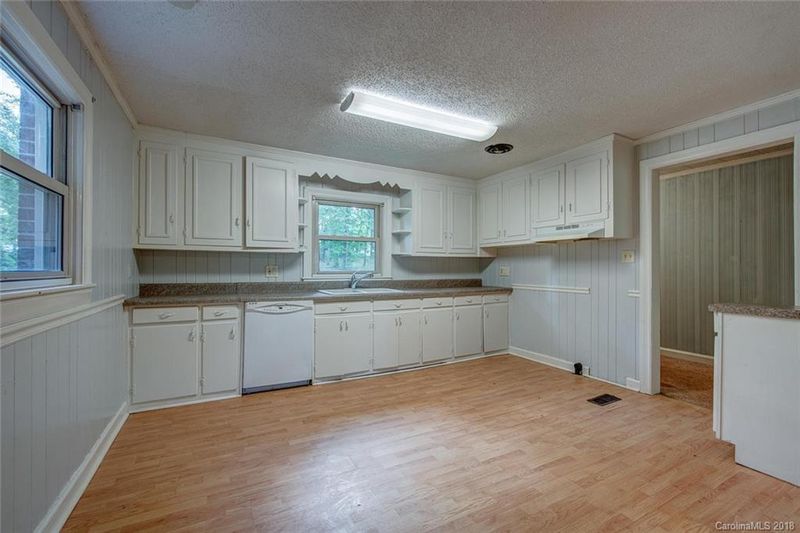 119 Ridge Ln, Gastonia, NC 28054