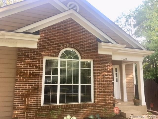 13607 Seastone Ln, Pineville, NC 28134