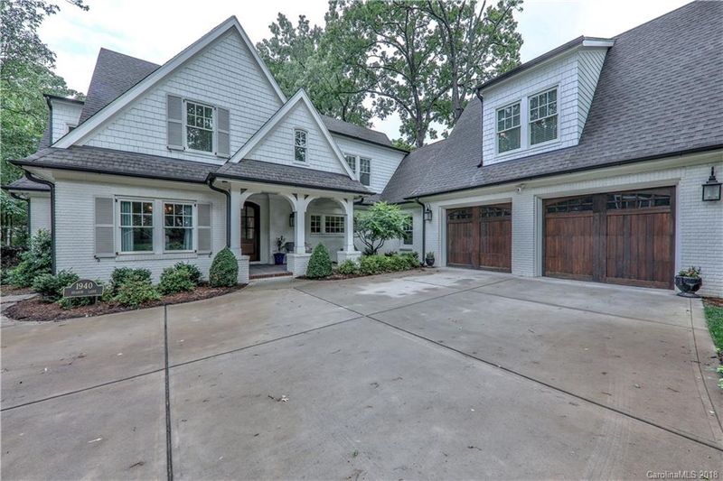 1940 Sharon Ln, Charlotte, NC 28211