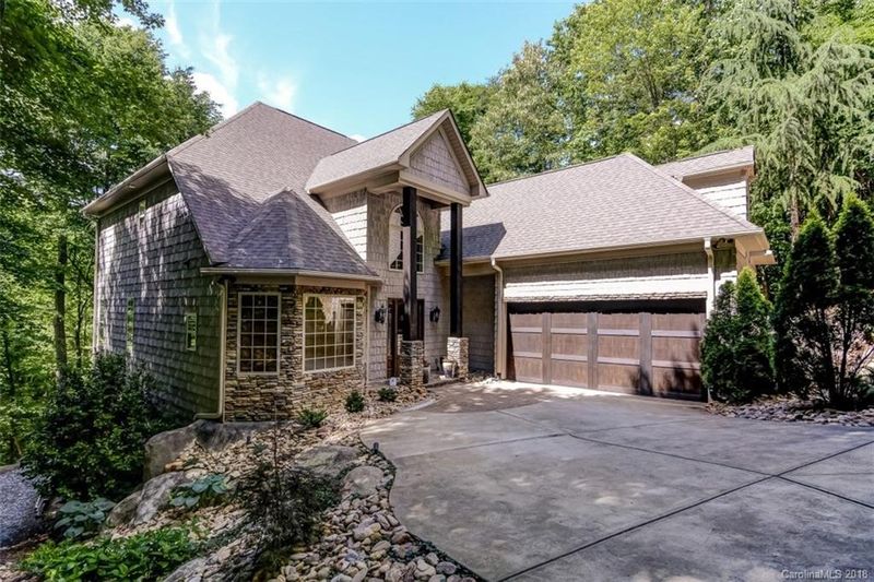 8040 Summit Ridge Dr #17 and 18, Catawba, NC 28609