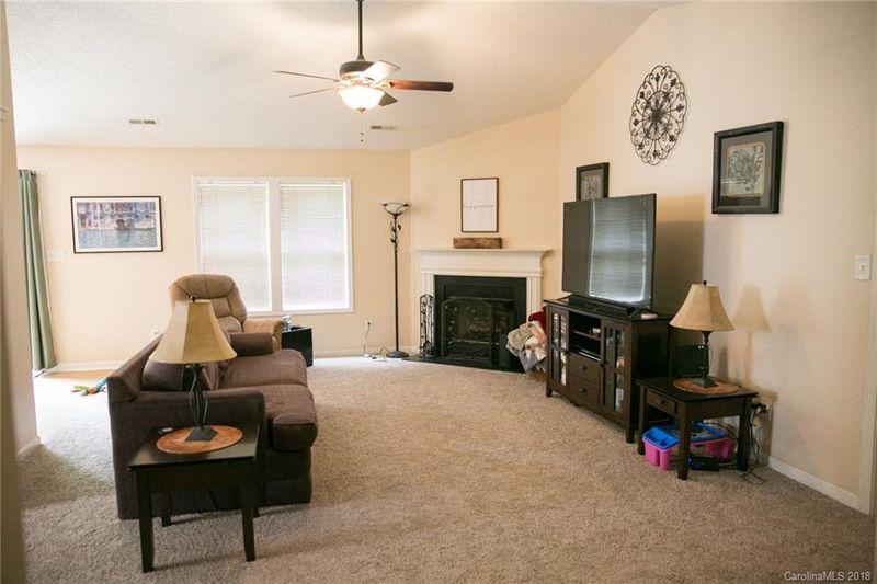 1016 Missouri River Ln, Monroe, NC 28110