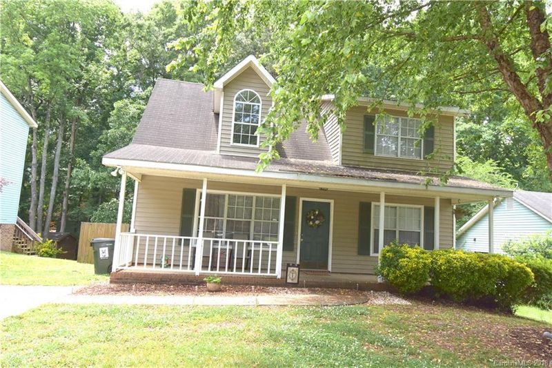 5921 Tynwald Ln, Charlotte, NC 28227