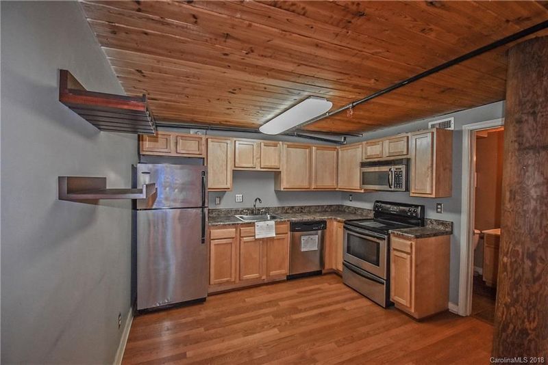 201 Hoskins Rd #333, Charlotte, NC 28208
