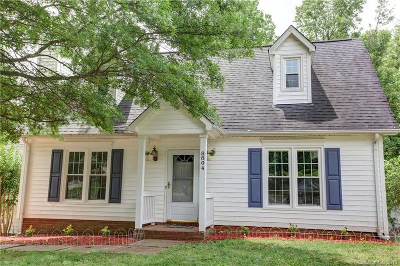 8804 Hunter Green Ln, Charlotte, NC 28227