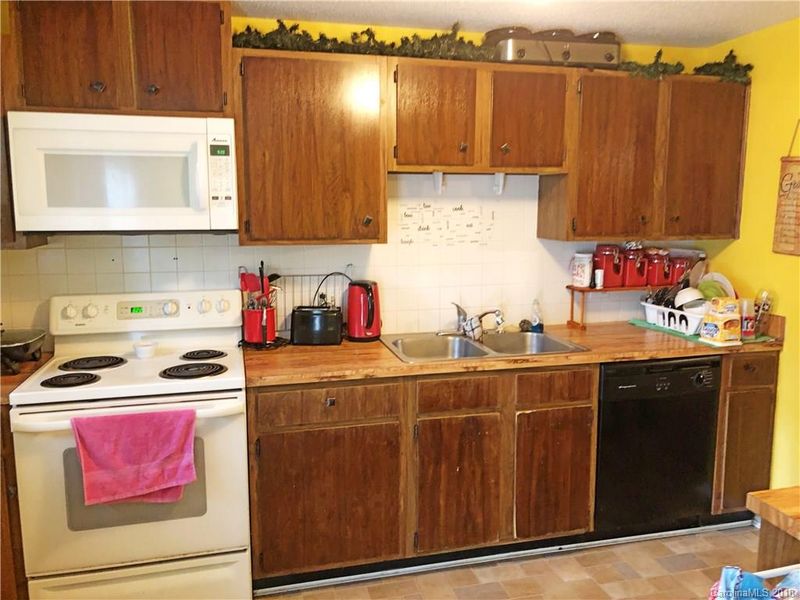6637 Saddle Point Rd, Charlotte, NC 28212
