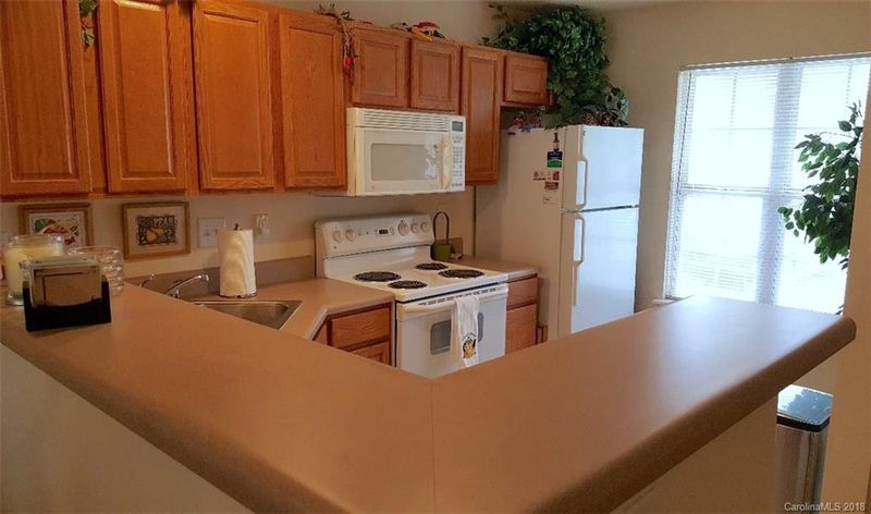 11219 Grass Field Rd, Charlotte, NC 28213