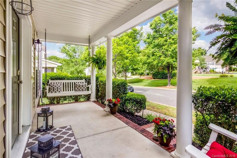 11811 Kingsley View Dr, Charlotte, NC 28277