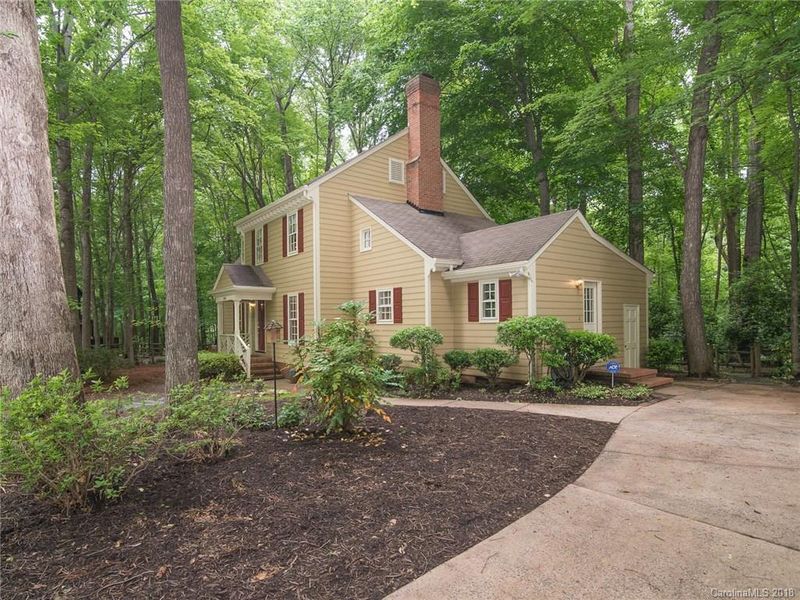 305 Kingsley Dr, Charlotte, NC 28270