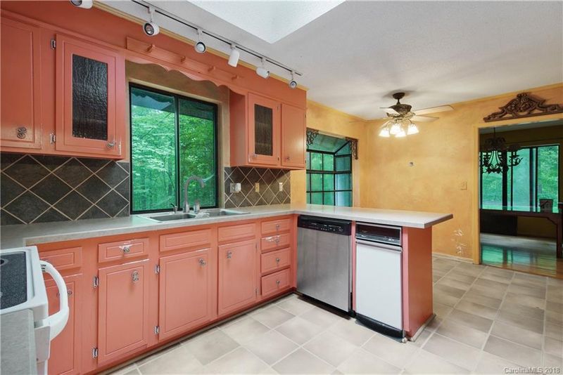 200 Dundin Pl, Matthews, NC 28104