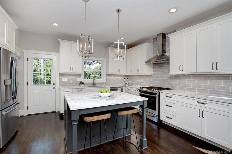 142 Smallwood Pl, Charlotte, NC 28208