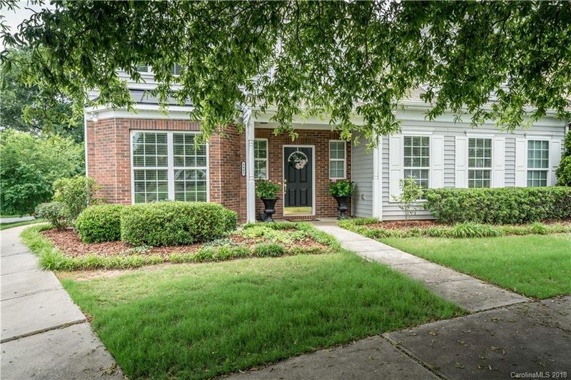 9805 Hanberry Blvd, Charlotte, NC 28213
