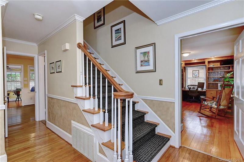 6349 Fair Valley Dr, Charlotte, NC 28226