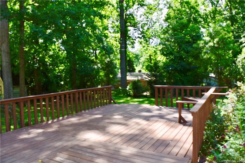 4440 Carriage Drive Cir, Charlotte, NC 28205