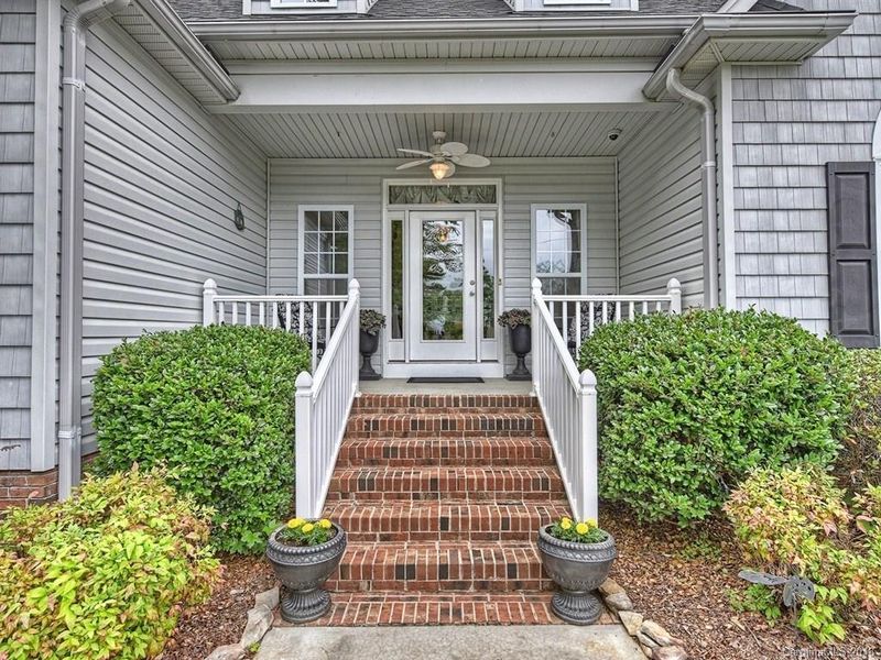 2773 Lake Shore Rd S, Denver, NC 28037