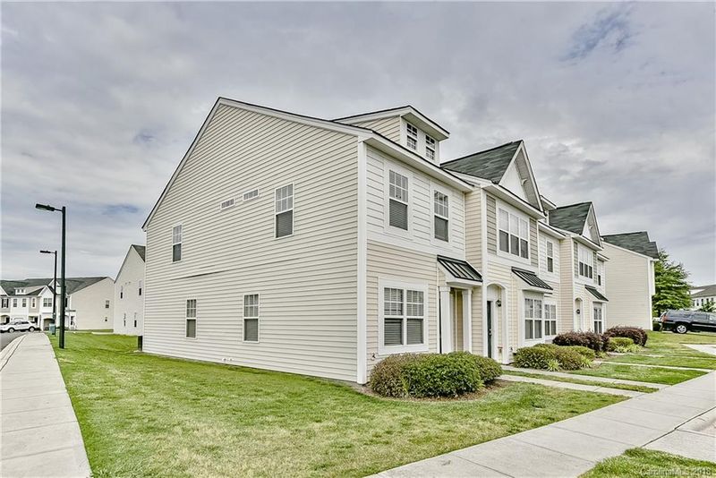 13619 Calloway Glen Dr, Charlotte, NC 28273