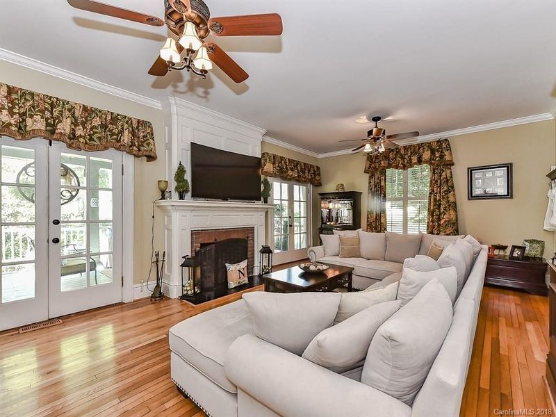 424 York St, Gastonia, NC 28052