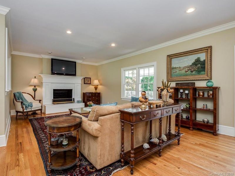 2801 Cross Country Rd, Charlotte, NC 28270