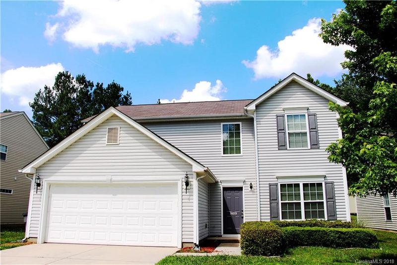 1609 Summit Ridge Ln, Kannapolis, NC 28083