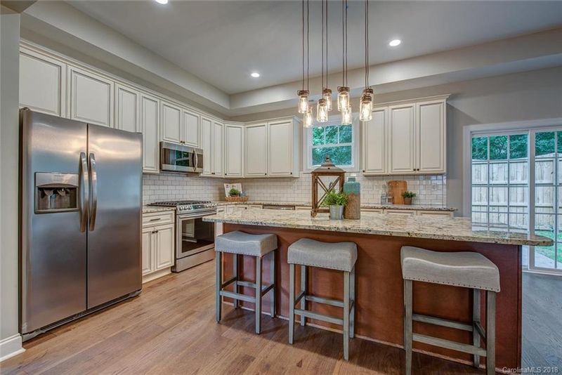 316 Campus St, Charlotte, NC 28216