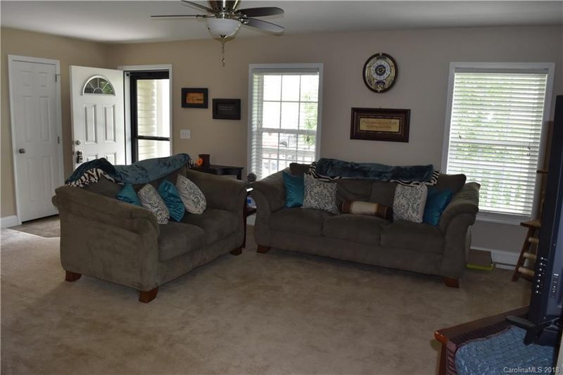 110 Burning Ln #34, Stony Point, NC 28678