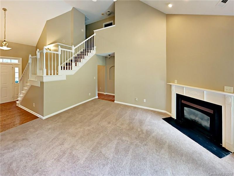 10041 Brawley Ln, Charlotte, NC 28215