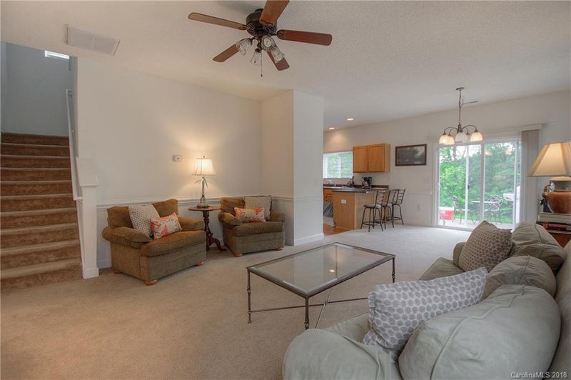 4744 Abercromby St, Charlotte, NC 28213